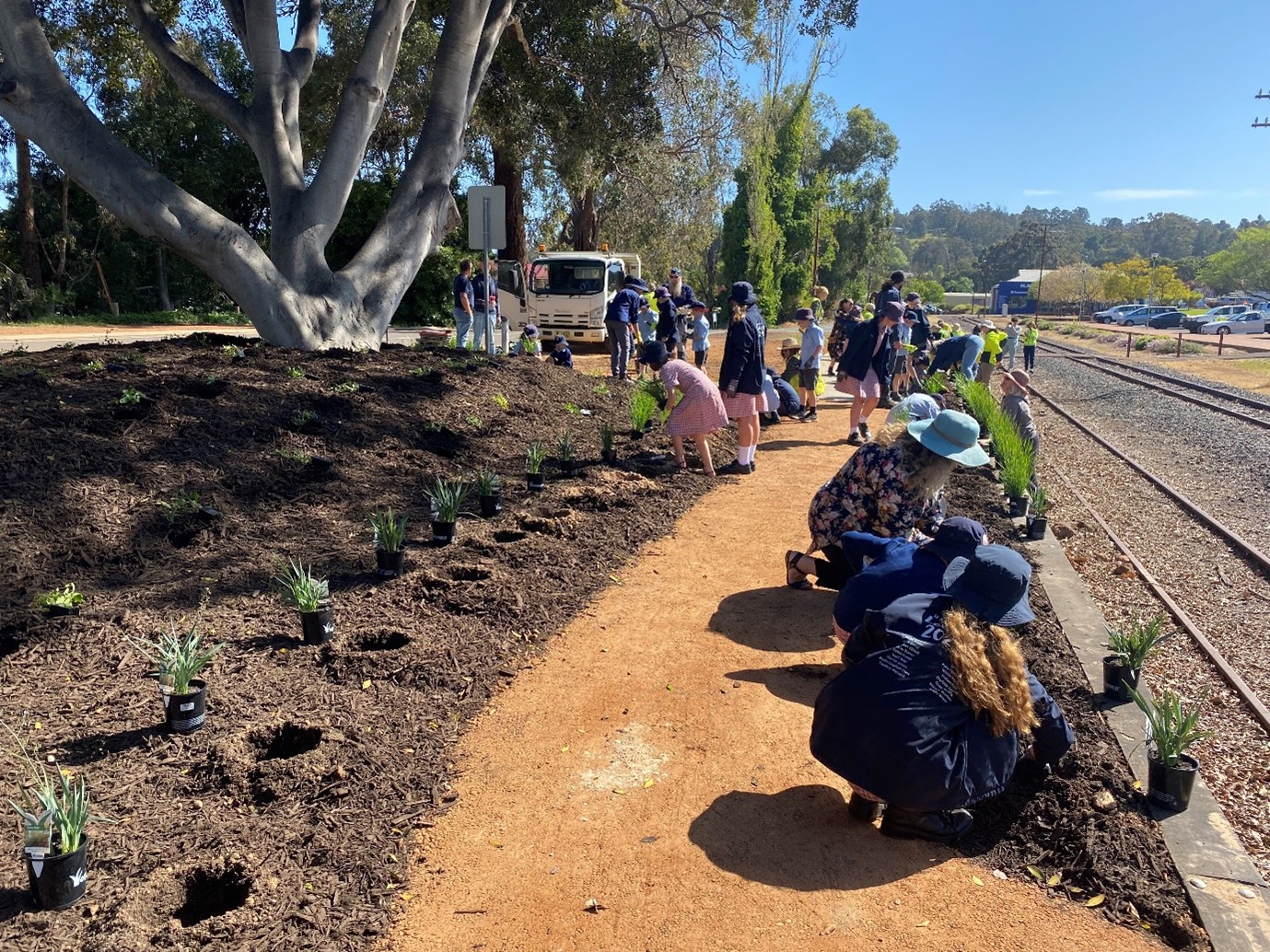 Bridgetown Visitor Centre Community Planting and Opening